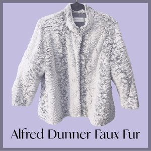 Alfred Dunner Faux Fur-Textured Jacket. 3/4 Sleeves. Size 14.